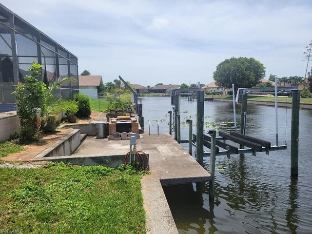 501 SW 9th ST, Cape Coral, FL 33991
