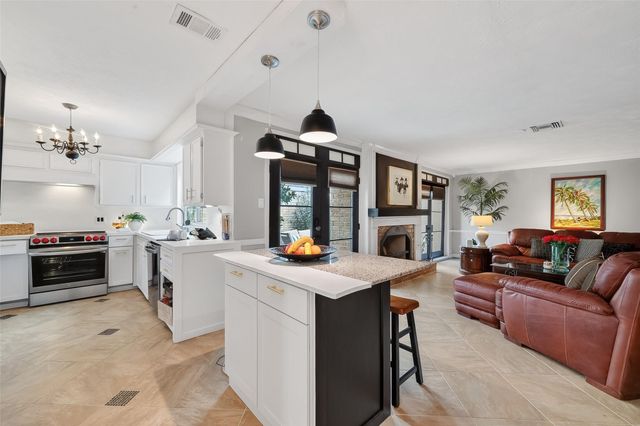 11939 Brook Meadows Lane, Stafford, TX 77477