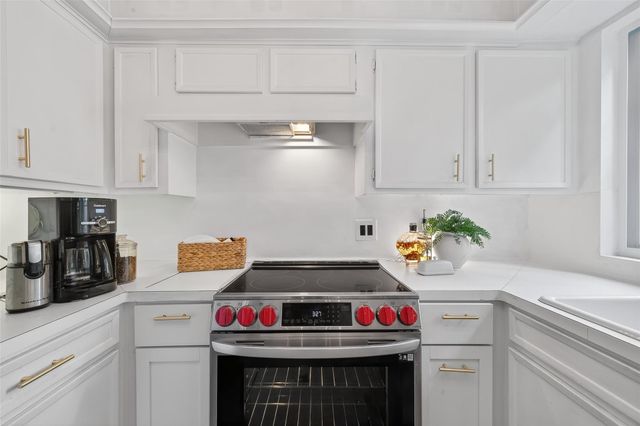 11939 Brook Meadows Lane, Stafford, TX 77477