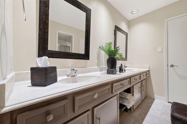 11939 Brook Meadows Lane, Stafford, TX 77477