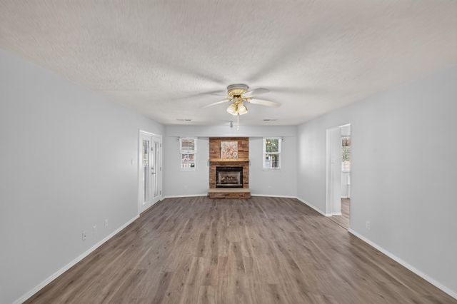 1400 Hillside Drive SW, Los Lunas, NM 87031
