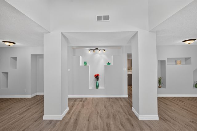 1400 Hillside Drive SW, Los Lunas, NM 87031