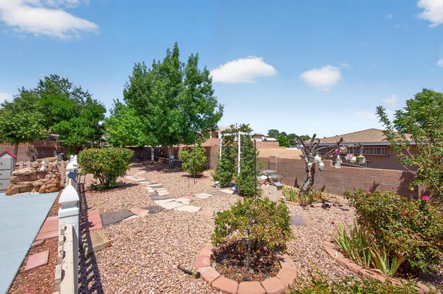 1400 Hillside Drive SW, Los Lunas, NM 87031