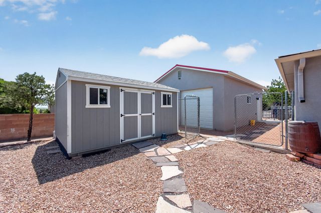 1400 Hillside Drive SW, Los Lunas, NM 87031