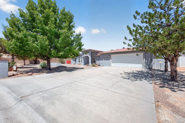 1400 Hillside Drive SW, Los Lunas, NM 87031