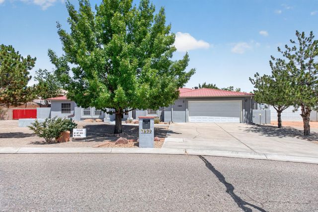 1400 Hillside Drive SW, Los Lunas, NM 87031