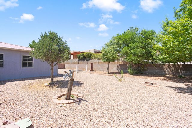 1400 Hillside Drive SW, Los Lunas, NM 87031