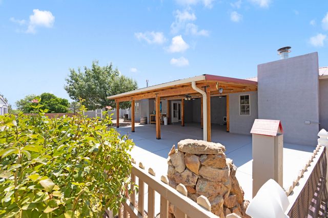 1400 Hillside Drive SW, Los Lunas, NM 87031