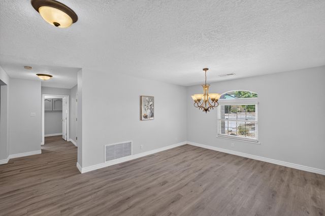 1400 Hillside Drive SW, Los Lunas, NM 87031