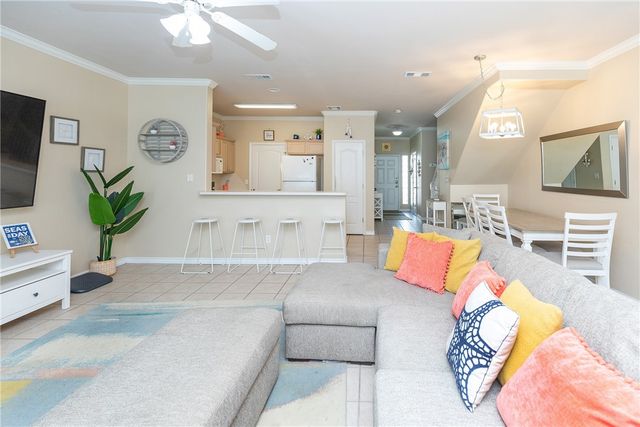 15102 Leeward Dr 702, Corpus Christi, TX 78418