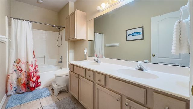 15102 Leeward Dr 702, Corpus Christi, TX 78418