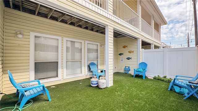 15102 Leeward Dr 702, Corpus Christi, TX 78418