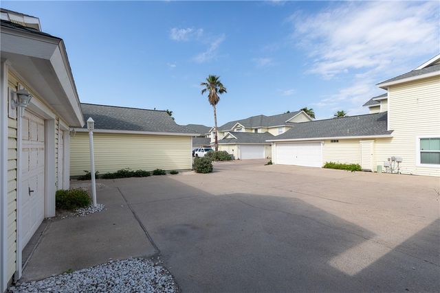 15102 Leeward Dr 702, Corpus Christi, TX 78418