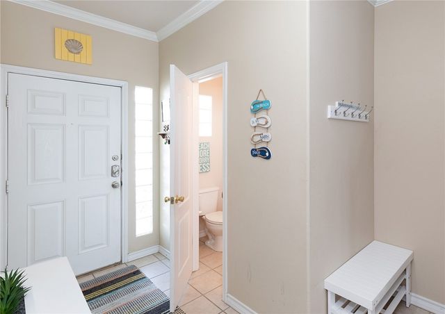 15102 Leeward Dr 702, Corpus Christi, TX 78418