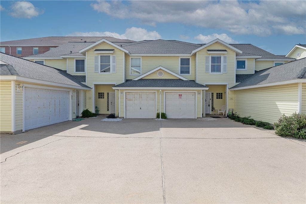 15102 Leeward Dr 702, Corpus Christi, TX 78418