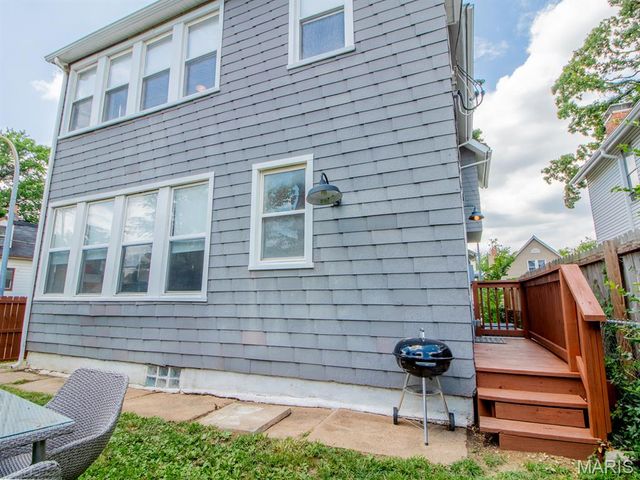 6454 Virginia Avenue, St Louis, MO 63111