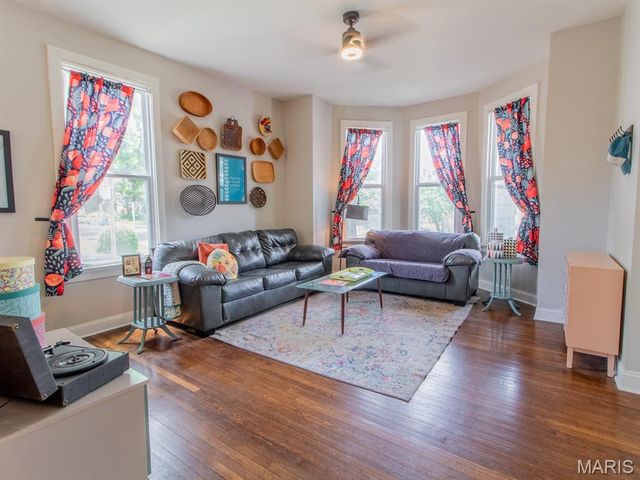 6454 Virginia Avenue, St Louis, MO 63111