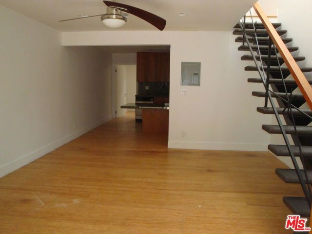 4515 McConnell Avenue 4, Los Angeles, CA 90066