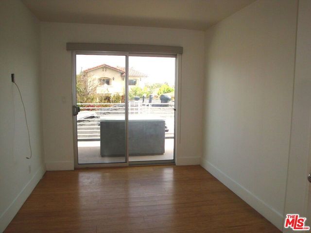 4515 McConnell Avenue 4, Los Angeles, CA 90066