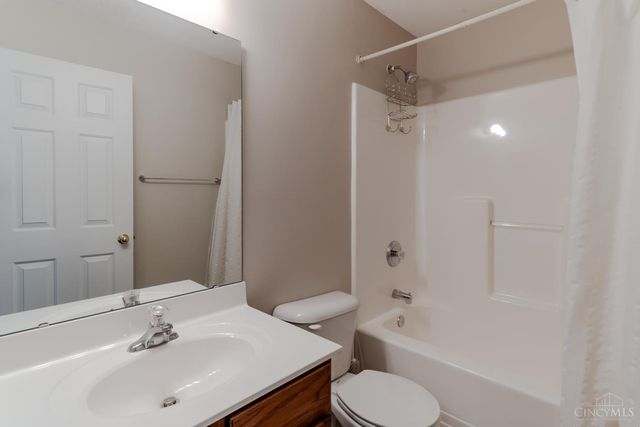 6105 Misty Creek Drive, Goshen Twp, OH 45140