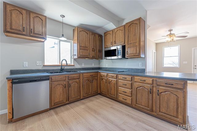 105 E Roosevelt Avenue, Union, MO 63084