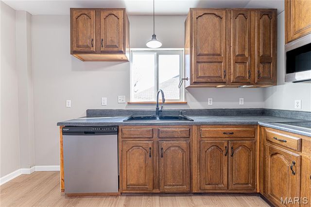 105 E Roosevelt Avenue, Union, MO 63084