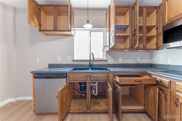 105 E Roosevelt Avenue, Union, MO 63084