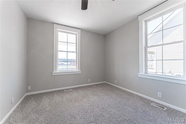 105 E Roosevelt Avenue, Union, MO 63084