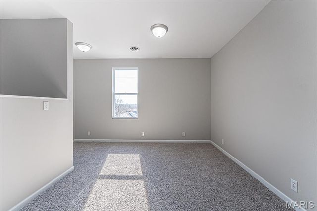 105 E Roosevelt Avenue, Union, MO 63084