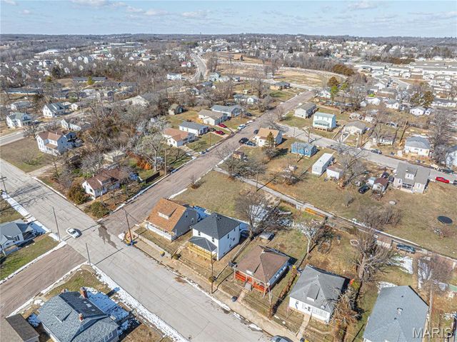 105 E Roosevelt Avenue, Union, MO 63084