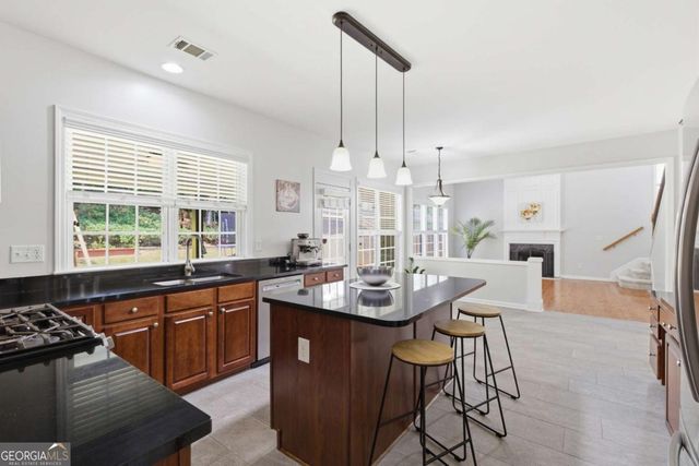 210 Revillion Way, Woodstock, GA 30188