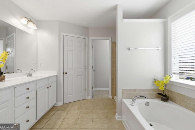 210 Revillion Way, Woodstock, GA 30188