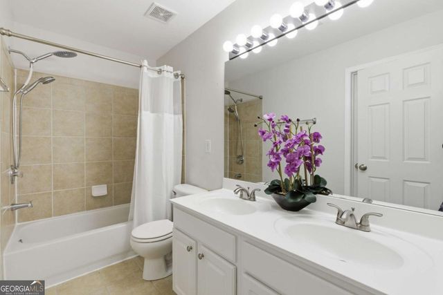 210 Revillion Way, Woodstock, GA 30188