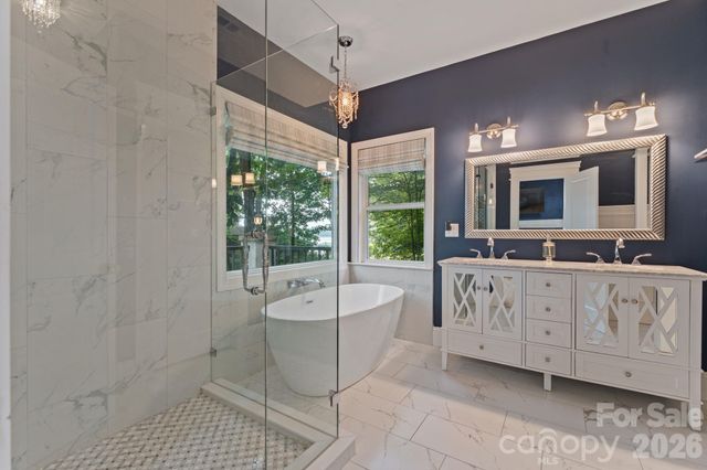 172 Mariner Pointe Lane, Mooresville, NC 28117