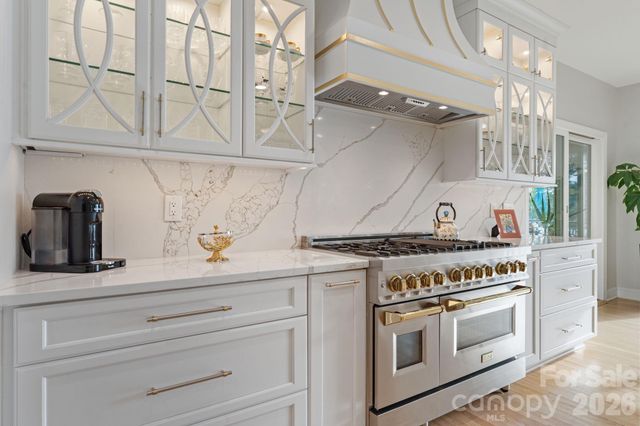 172 Mariner Pointe Lane, Mooresville, NC 28117