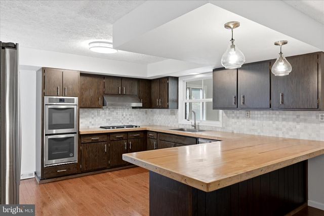 1317 CAROLINE ST, Winchester, VA 22601