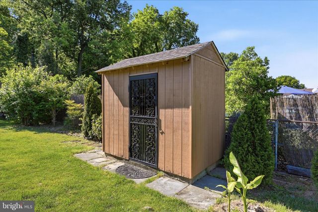 1317 CAROLINE ST, Winchester, VA 22601
