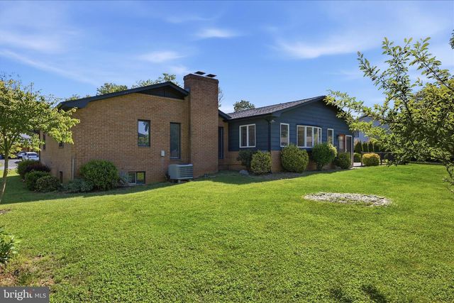1317 CAROLINE ST, Winchester, VA 22601