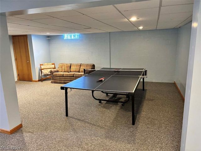 907 Park Village Drive, Louisville, OH 44641