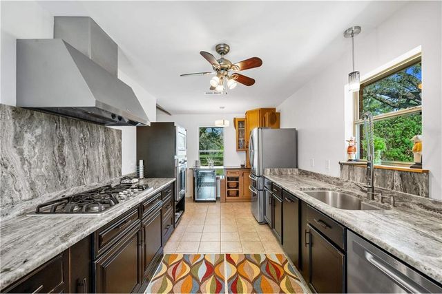 10407 Lala Road, Daphne, AL 36526