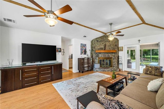 10407 Lala Road, Daphne, AL 36526