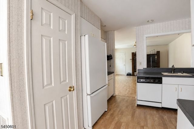 96 Easedale Rd, Wayne Twp., NJ 07470