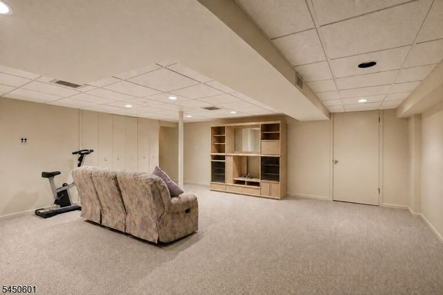 96 Easedale Rd, Wayne Twp., NJ 07470