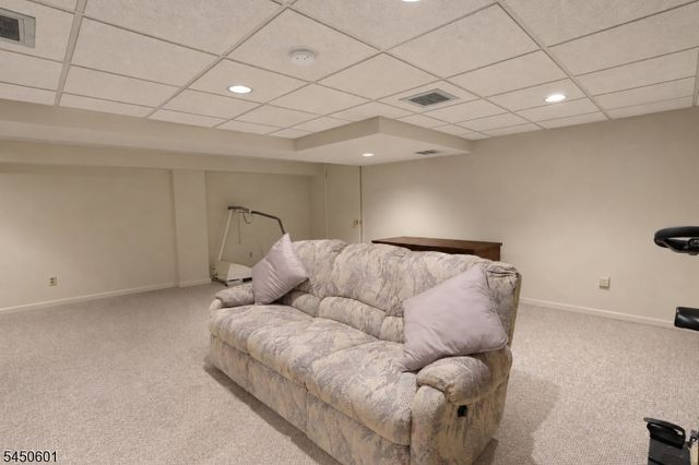 96 Easedale Rd, Wayne Twp., NJ 07470