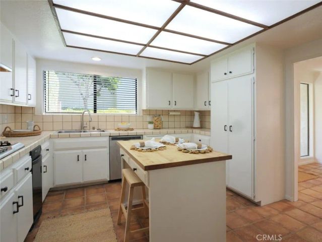 2121 W 25th 3, San Pedro, CA 90732
