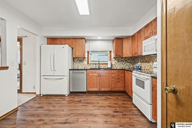 8728 Monroe Street, Ralston, NE 68127