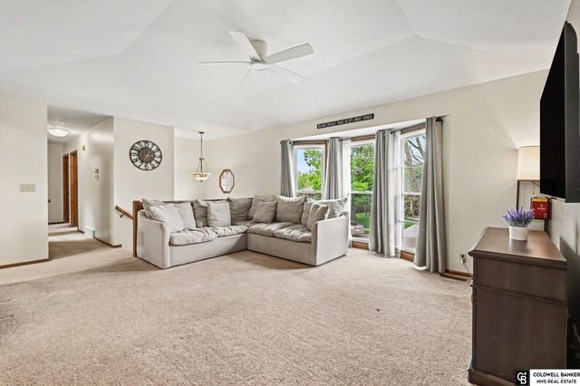 8728 Monroe Street, Ralston, NE 68127