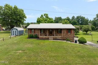 303 Cloverleaf Court, Mount Carmel, TN 37645
