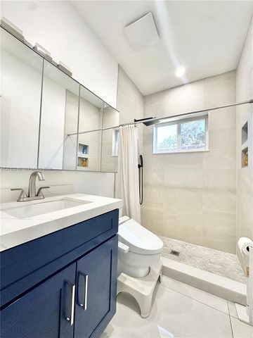 7800 SW 57th Ct, South Miami, FL 33143