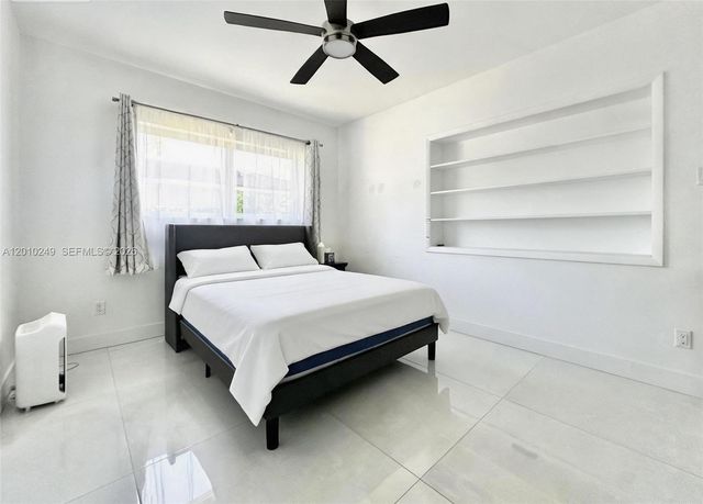 7800 SW 57th Ct, South Miami, FL 33143